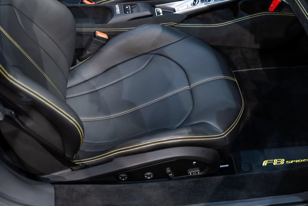 Certified 2021 Ferrari F8 Tributo RWD image 42