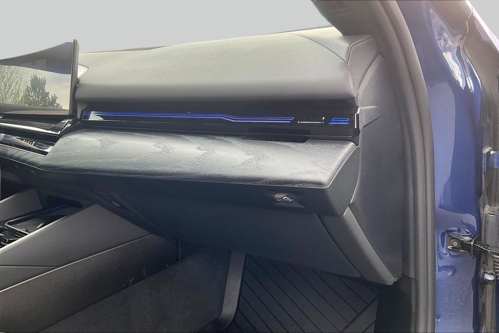 Used 2024 BMW 530i xDrive w/ Convenience Package AWD/4WD image 26