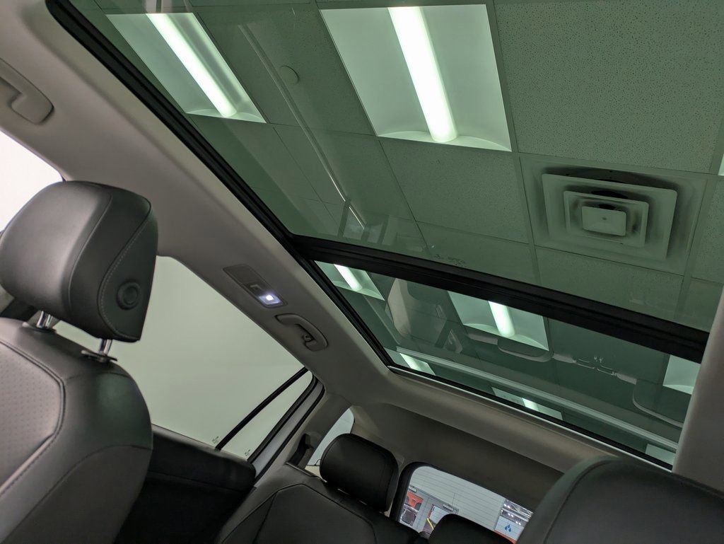 Used 2019 Volkswagen Tiguan SEL w/ 3rd Row Seat Package image 22