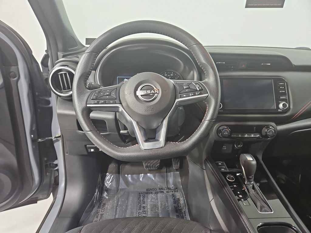 Used 2024 Nissan Kicks SR FWD image 14