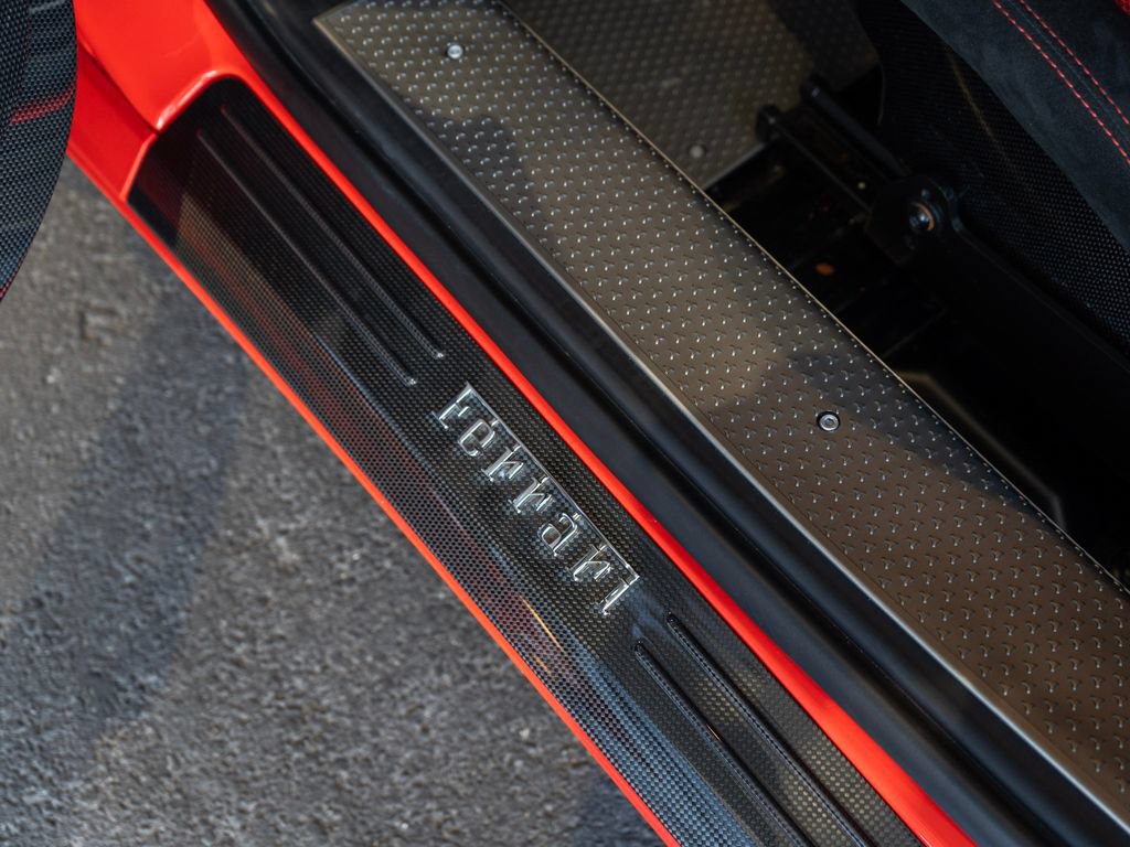 Used 2015 Ferrari 458 Speciale Coupe RWD image 27