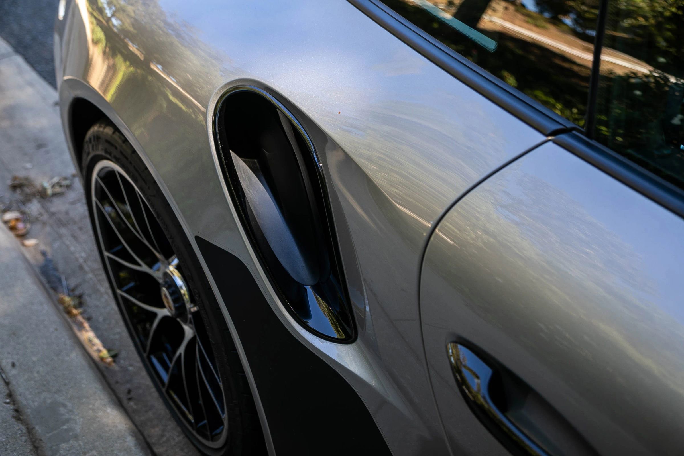 Used 2018 Porsche 911 Turbo S AWD/4WD image 37