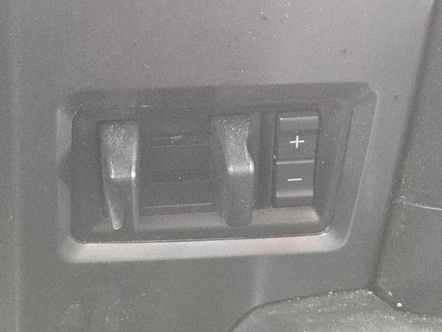 Used 2019 Ford F150 XLT w/ Equipment Group 302A Luxury AWD/4WD image 6