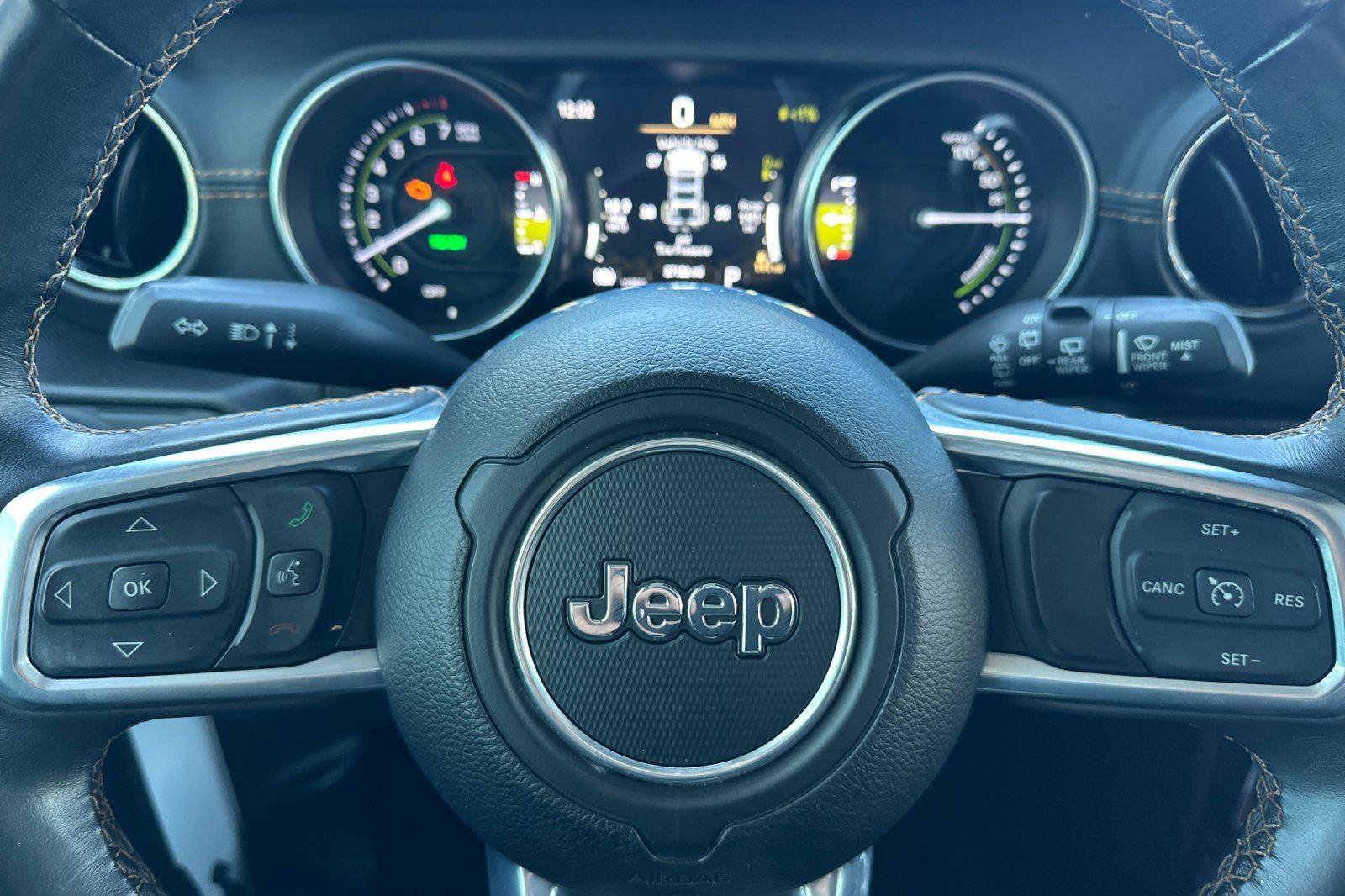 Used 2022 Jeep Wrangler Unlimited Sahara image 26