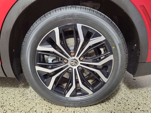 Used 2023 Toyota Crown AWD/4WD image 8