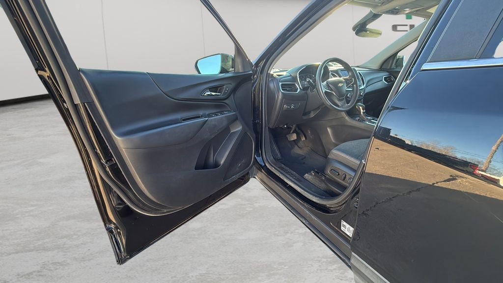 Used 2023 Chevrolet Equinox LT AWD/4WD image 47