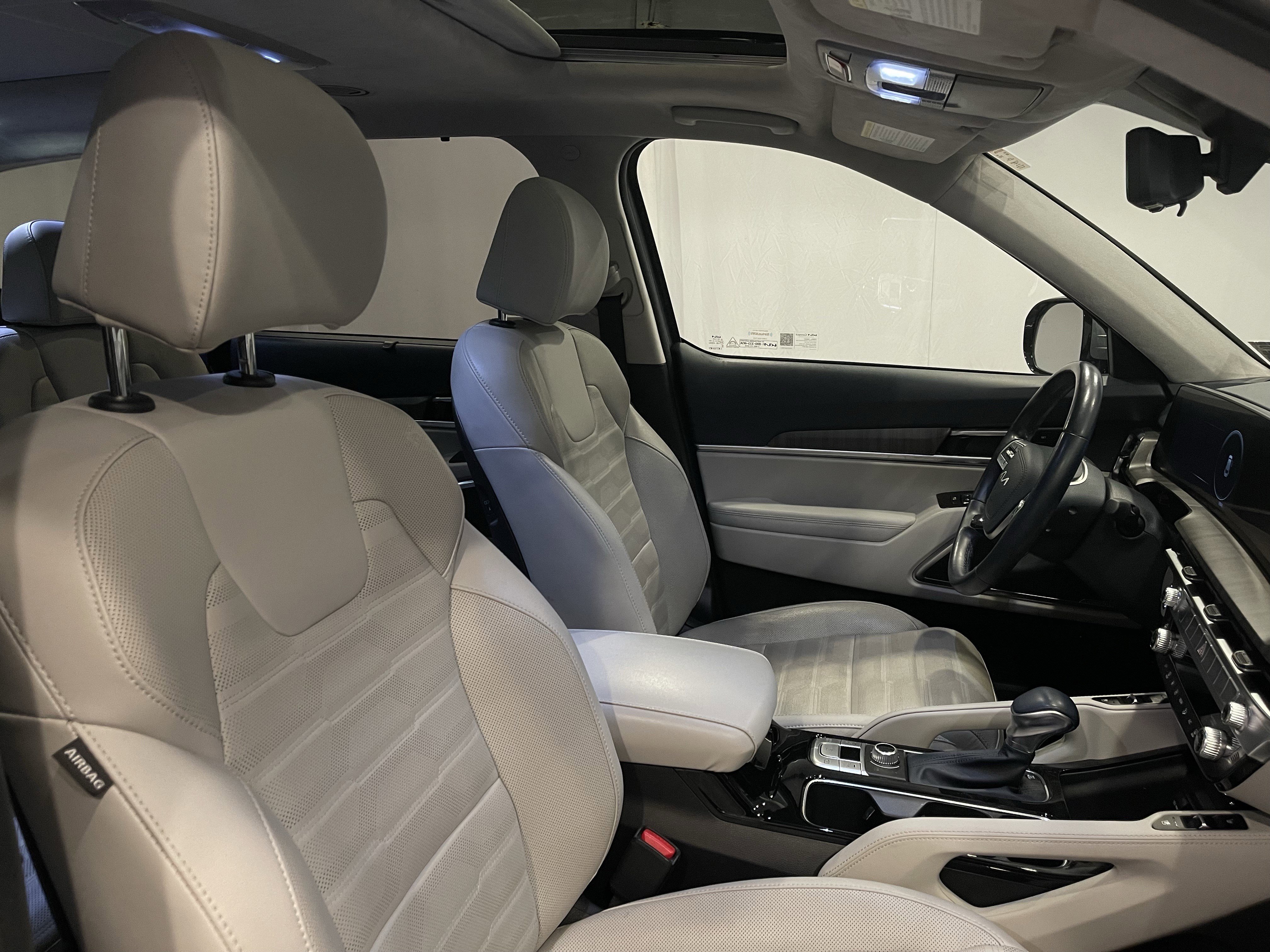 Used 2023 Kia Telluride SX Prestige image 16