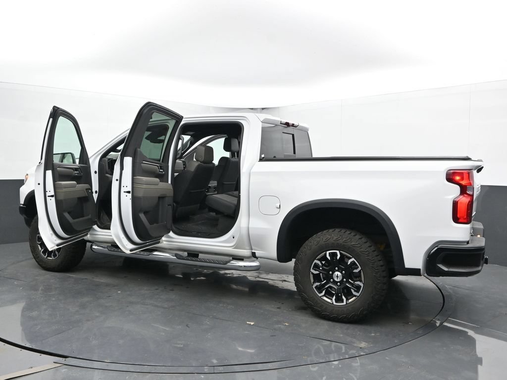 Used 2024 Chevrolet Silverado 1500 ZR2 w/ Technology Package AWD/4WD image 37