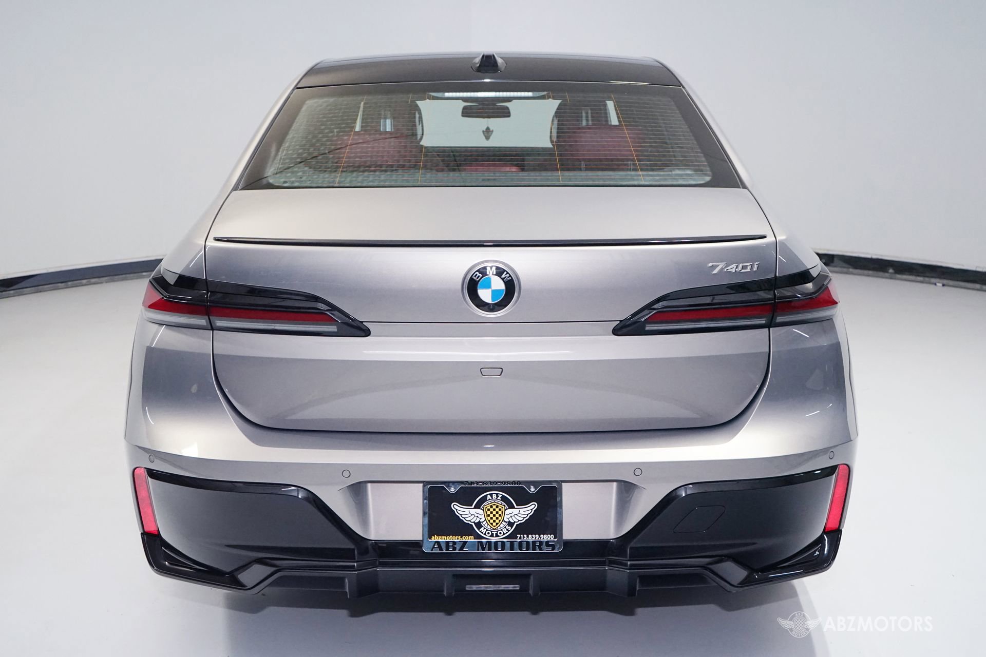 Used 2025 BMW 740i RWD image 8