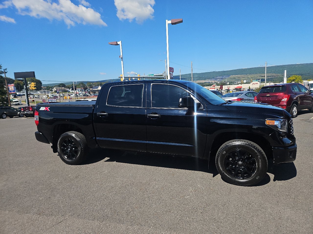 Used 2020 Toyota Tundra SR5 image 2
