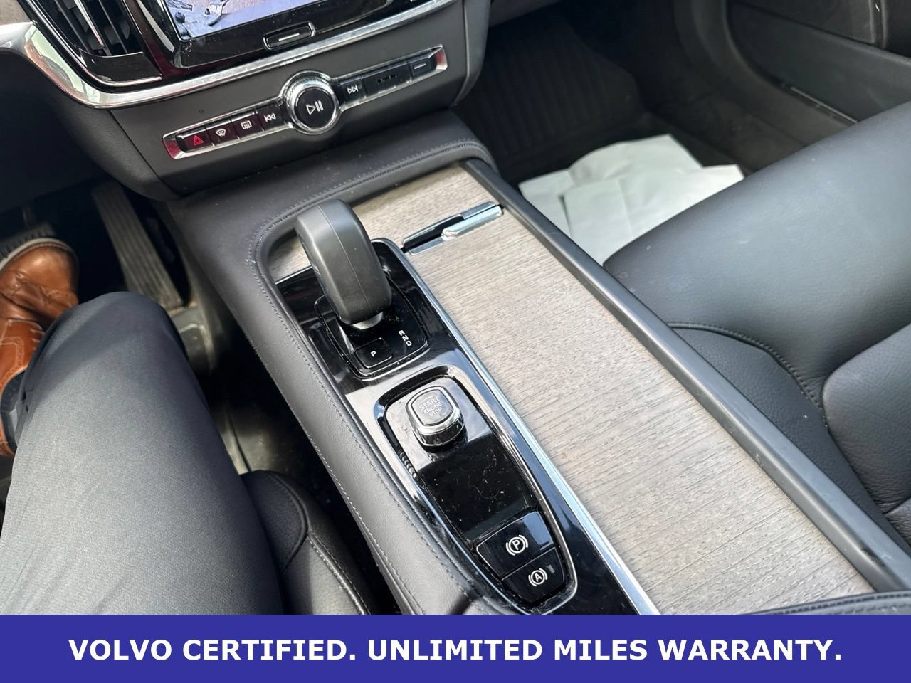 Certified 2023 Volvo S90 B6 Plus w/ Protection Package Premier AWD/4WD image 28
