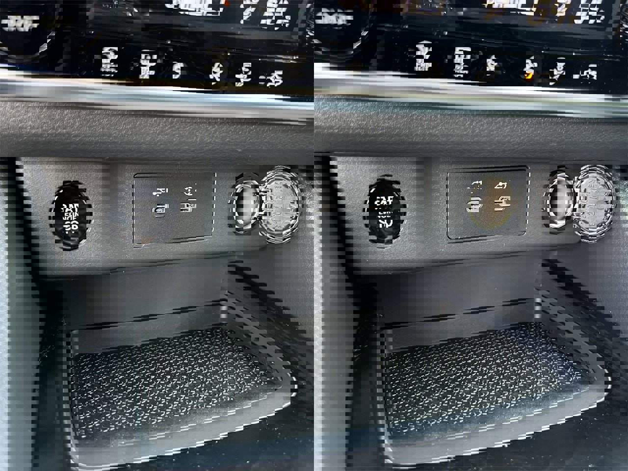 New 2026 Nissan Rogue SV image 12