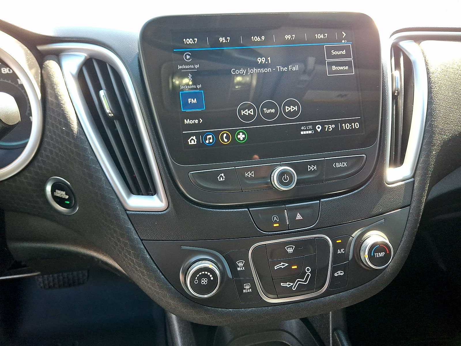 Used 2024 Chevrolet Malibu RS FWD image 14