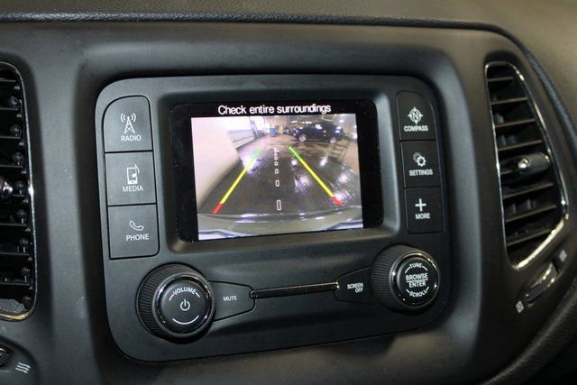 Used 2018 Jeep Compass Latitude image 11