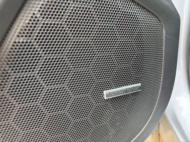 Used 2022 Subaru Ascent Limited w/ Technology Package image 19