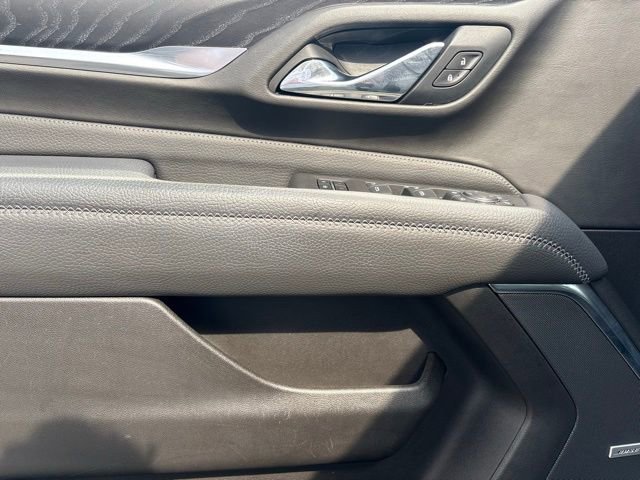 Used 2021 GMC Yukon Denali w/ Advanced Technology Package image 28