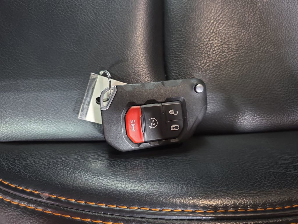 Used 2021 Jeep Gladiator Mojave image 35