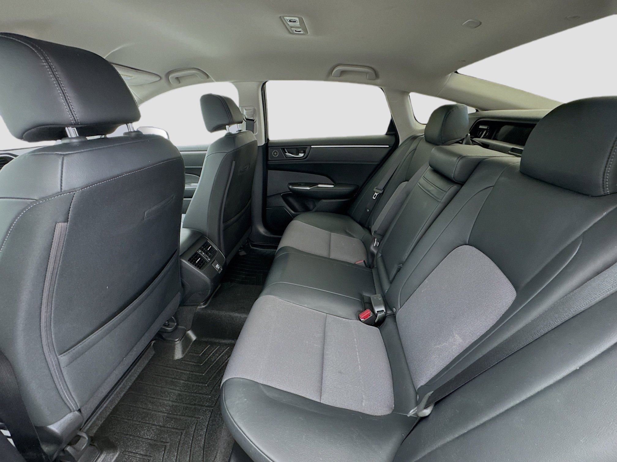 Used 2021 Honda Clarity Plug-In Hybrid image 15