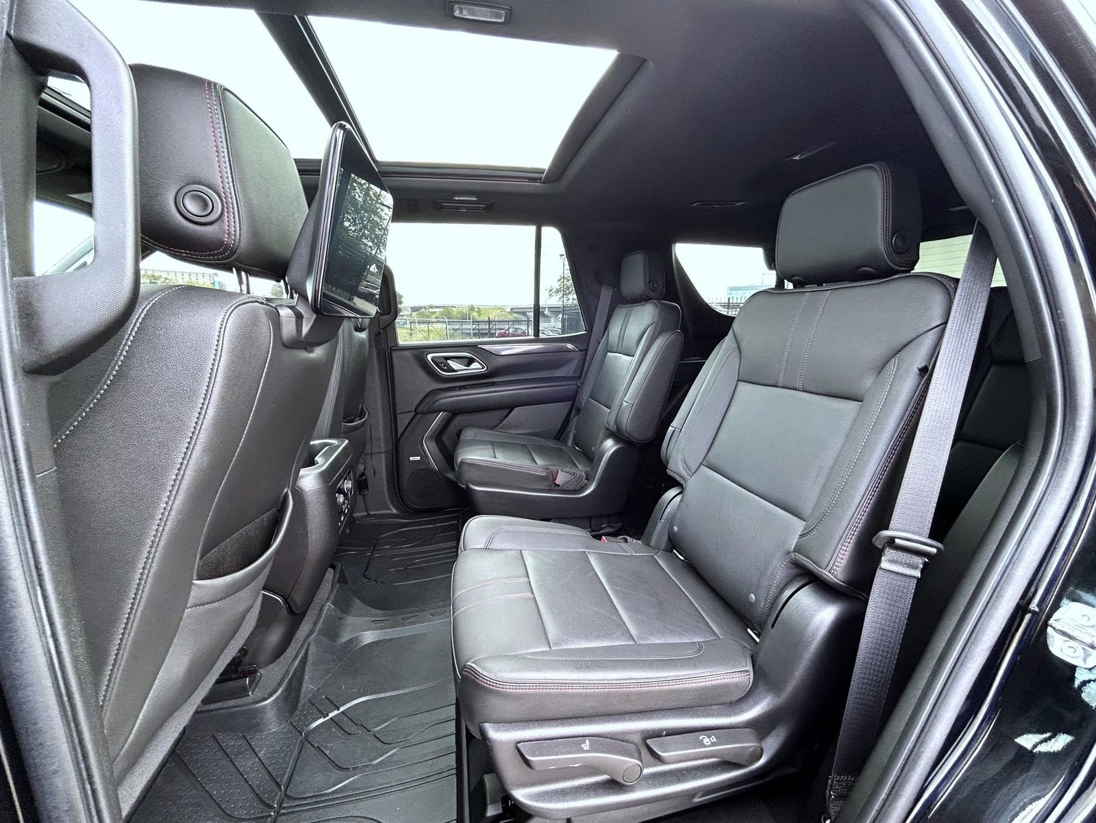 Used 2022 Chevrolet Tahoe RST w/ Sport Performance Package image 20