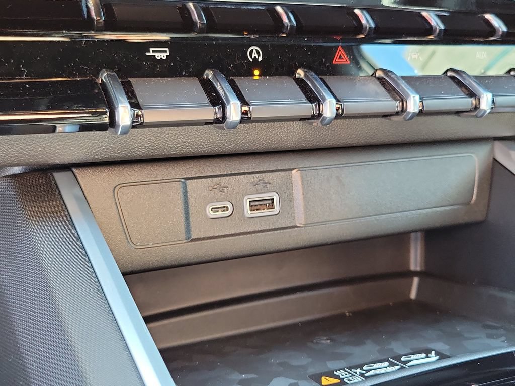 New 2026 Chevrolet Colorado LT w/ LT Convenience Package RWD image 10