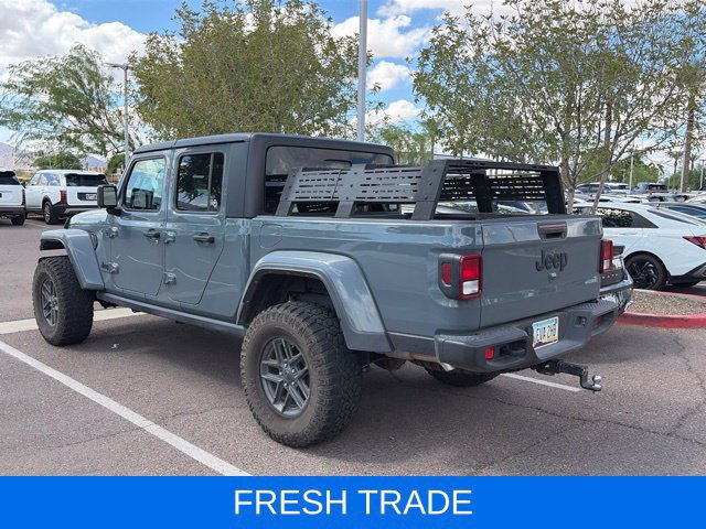 Used 2024 Jeep Gladiator Sport AWD/4WD image 2