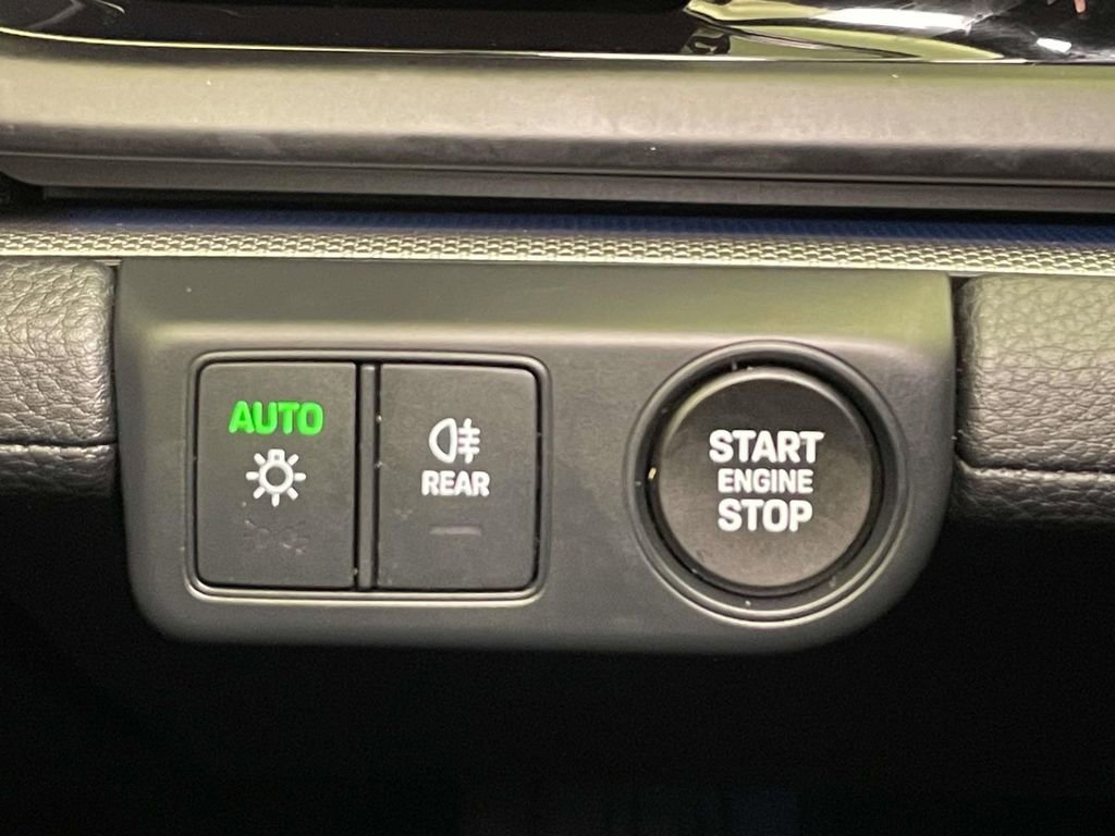 Certified 2024 Porsche Panamera 4 image 43