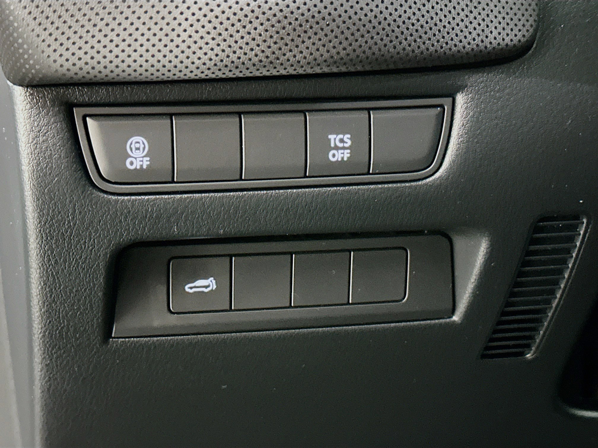 Used 2024 MAZDA CX-50 AWD 2.5 S w/ Preferred Package image 17