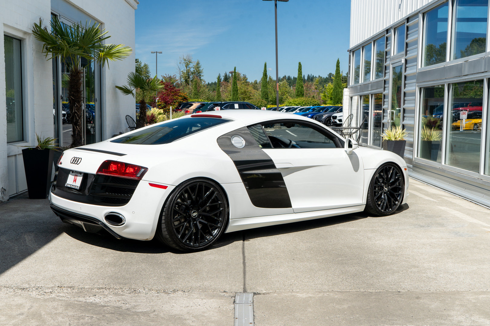Used 2010 Audi R8 V10 AWD/4WD image 7