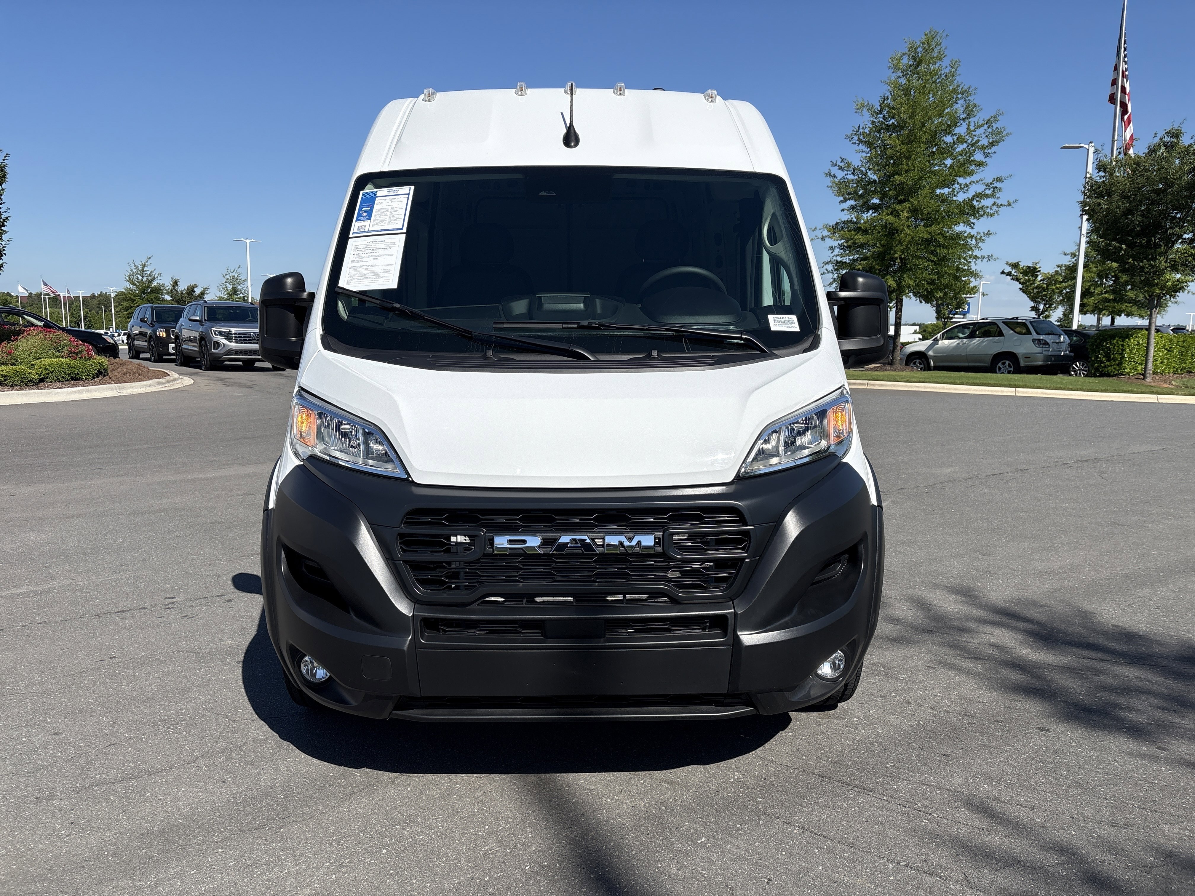 Used 2025 RAM ProMaster 1500 w/ Convenience Group FWD image 3