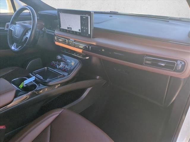 Used 2022 Lincoln Nautilus Reserve w/ Equipment Group 202A image 22