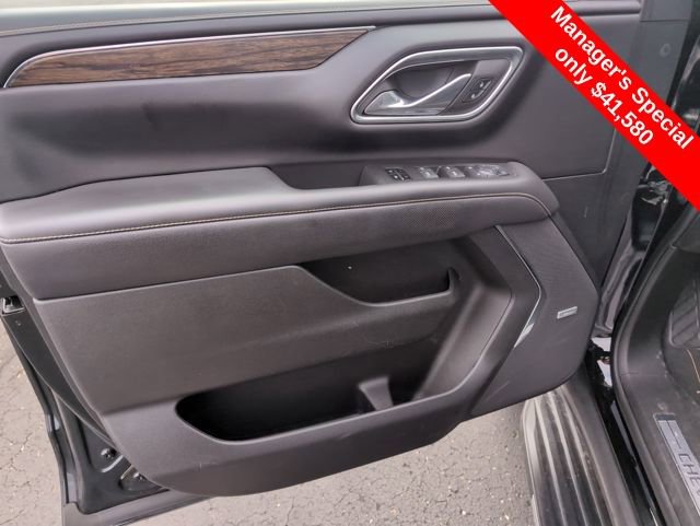 Used 2023 Chevrolet Suburban Premier image 14