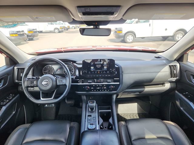 Used 2023 Nissan Pathfinder SL image 35