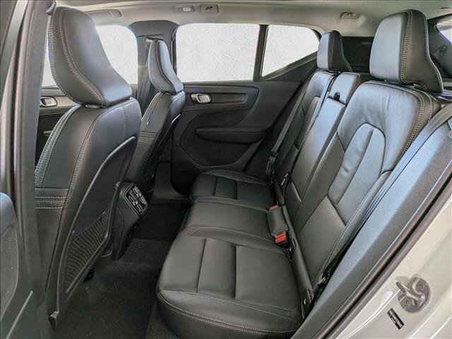 New 2026 Volvo XC40 B5 Ultra w/ Climate Package AWD/4WD image 17