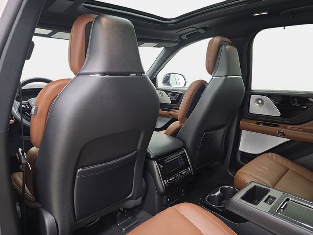 Certified 2023 Lincoln Aviator Grand Touring w/ Equipment Group 301A image 10