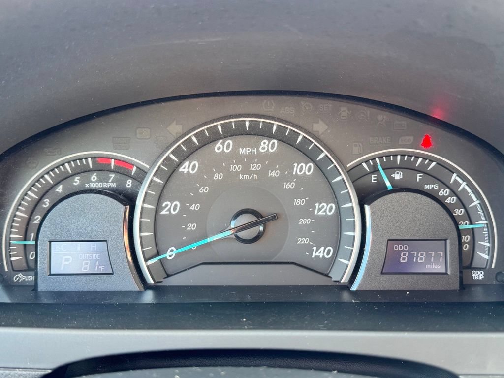Used 2012 Toyota Camry LE FWD image 21