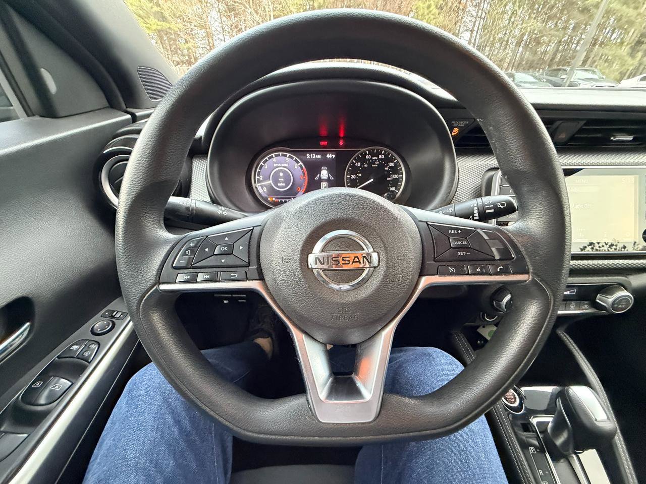 Used 2018 Nissan Kicks SV image 17