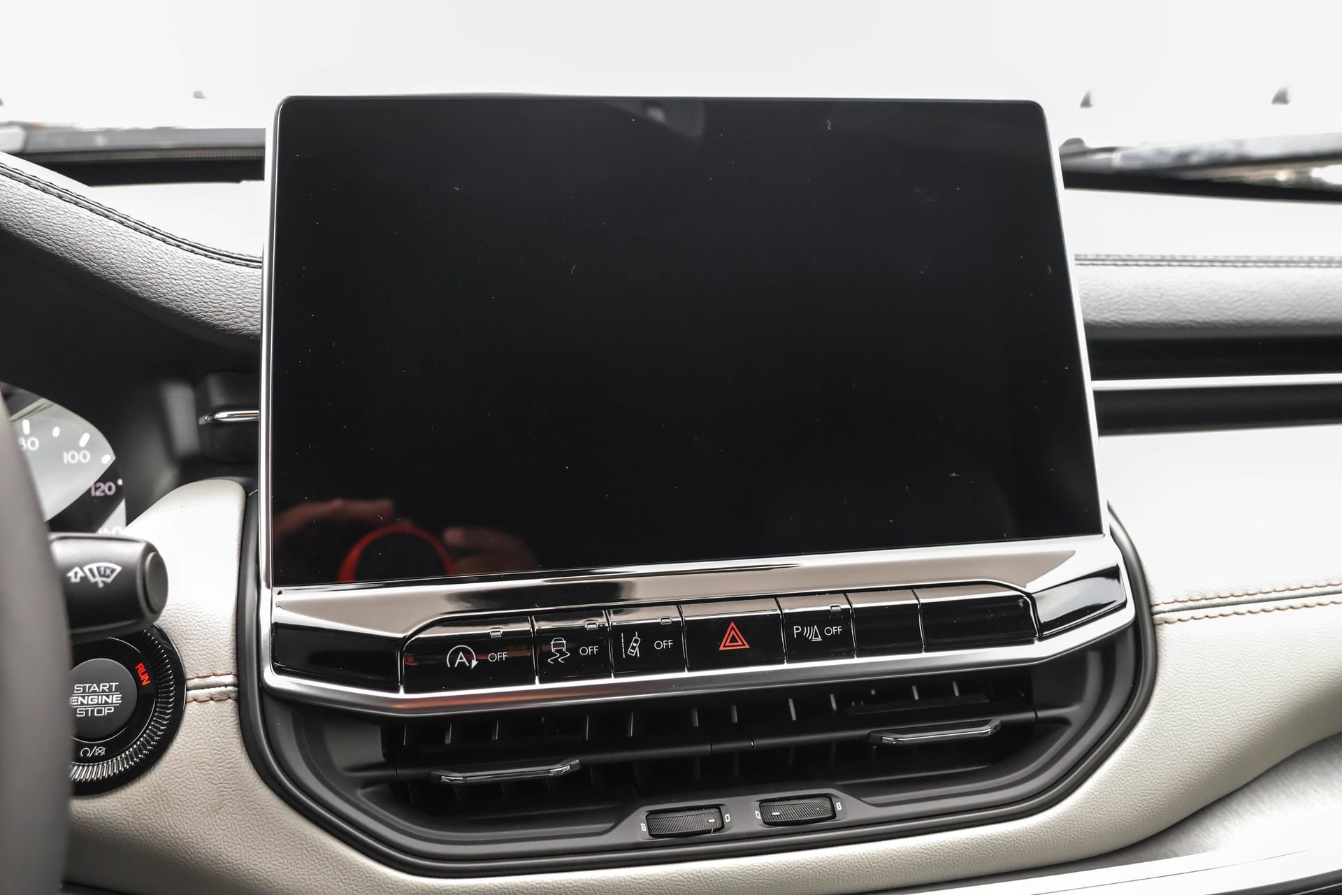 New 2026 Jeep Compass Limited image 14