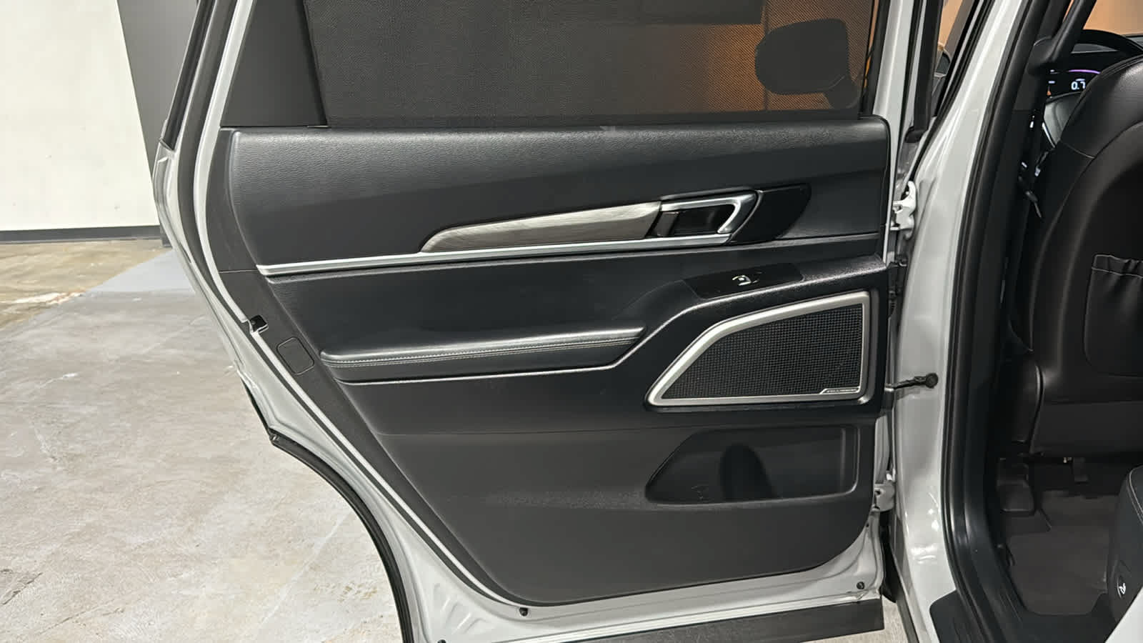 Used 2024 Kia Telluride EX X-Line AWD/4WD image 19