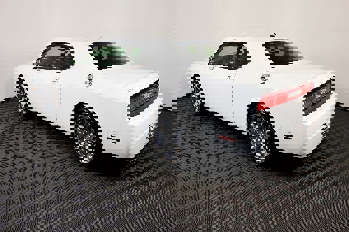 Used 2012 Dodge Challenger R/T image 11