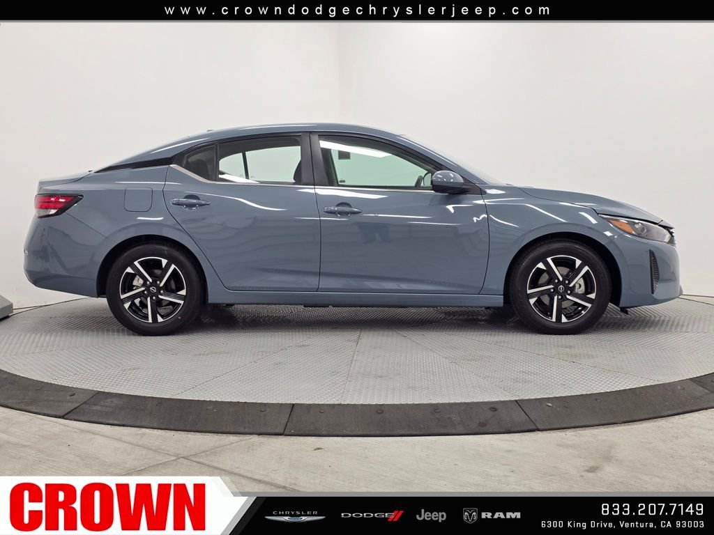 Used 2025 Nissan Sentra SV image 8
