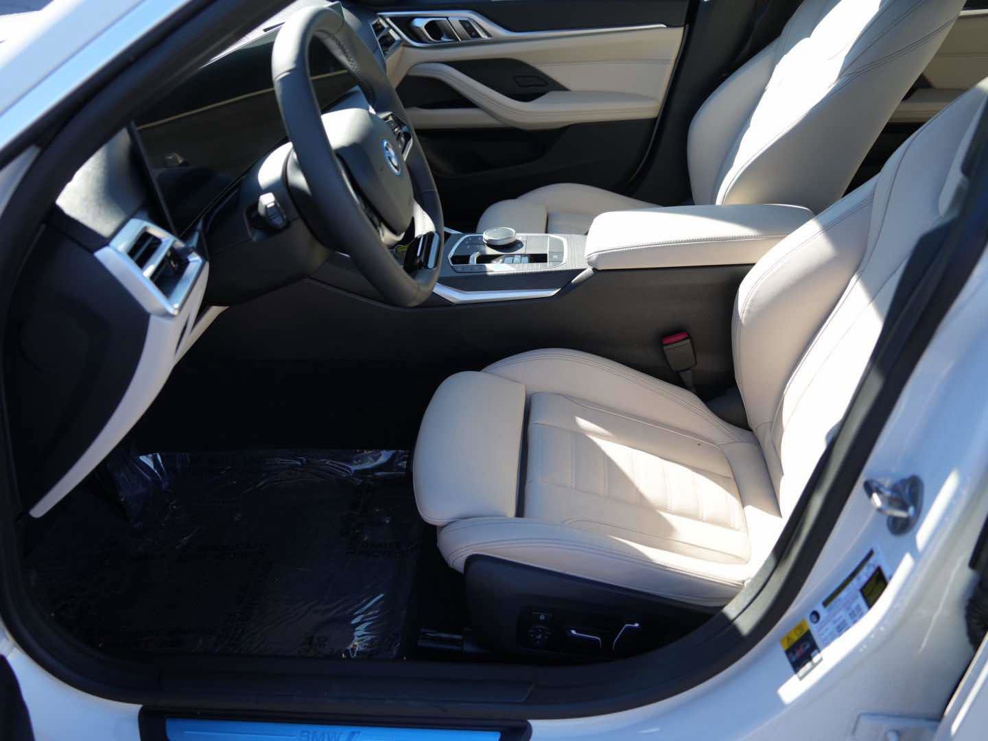 Used 2025 BMW i4 eDrive40 w/ Premium Package image 12