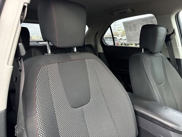 Used 2017 Chevrolet Equinox LT w/ Convenience Package image 24