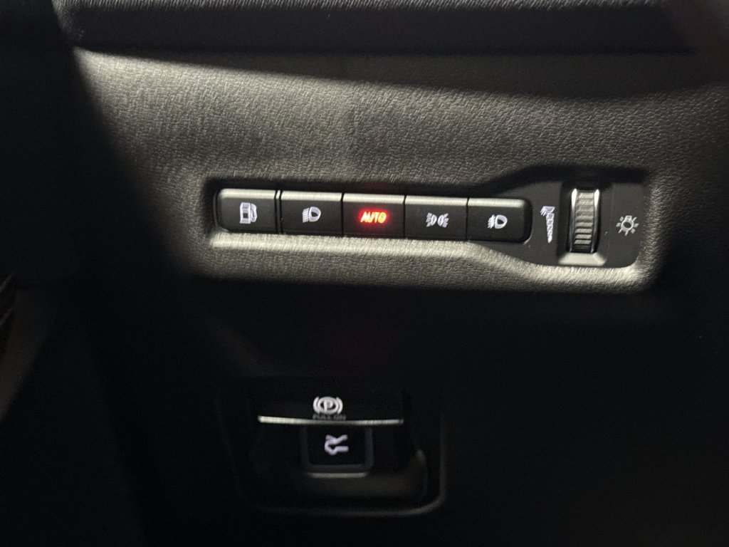 New 2026 Jeep Cherokee Laredo AWD/4WD image 18