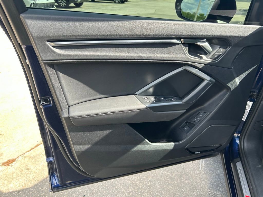 Used 2023 Audi Q3 2.0T Premium Plus w/ Premium Plus Package image 50