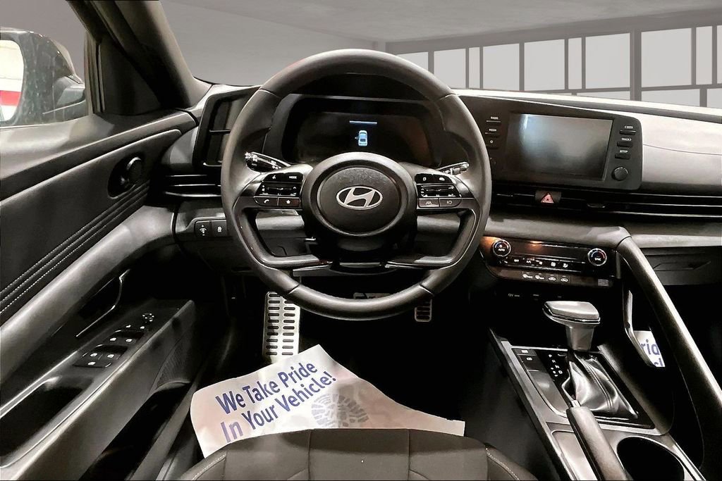 Used 2026 Hyundai Elantra Sport FWD image 6