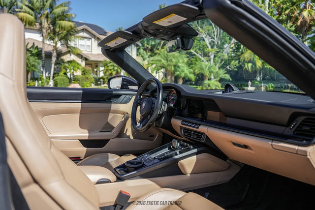 Used 2024 Porsche 911 Cabriolet image 34