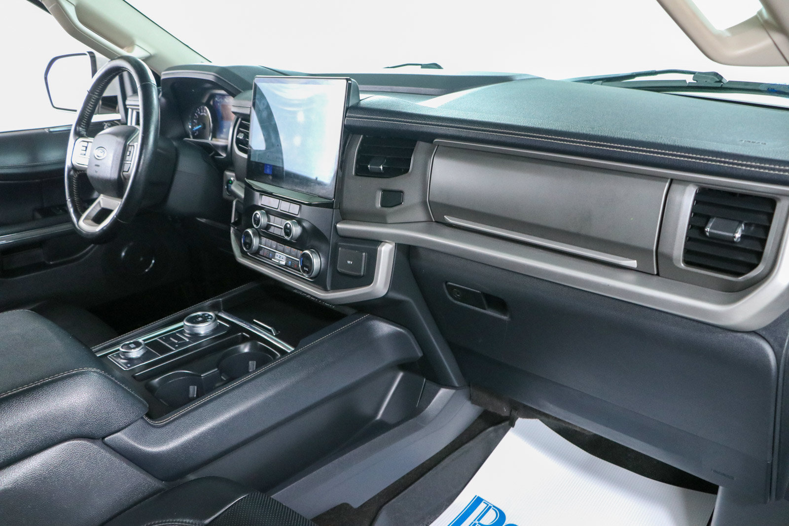 Used 2022 Ford Expedition Max XLT AWD/4WD image 28