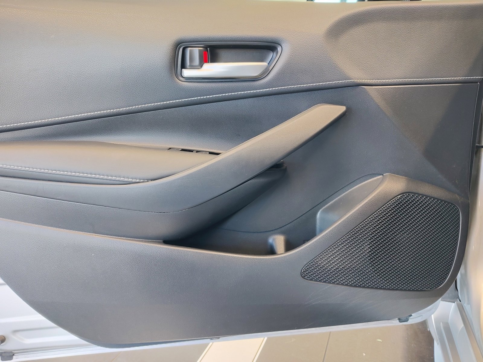 Used 2020 Toyota Corolla SE image 26