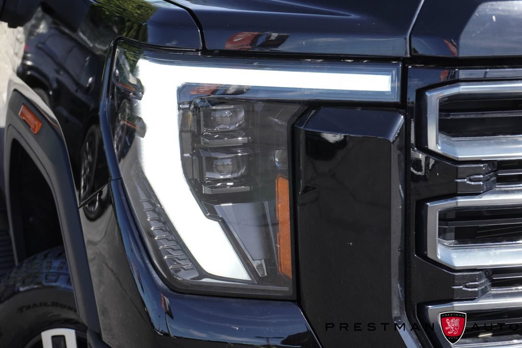 Used 2025 GMC Sierra 2500 AT4 w/ AT4 Premium Plus Package AWD/4WD image 14