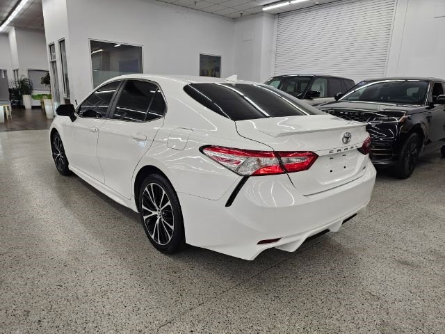Used 2020 Toyota Camry SE image 6